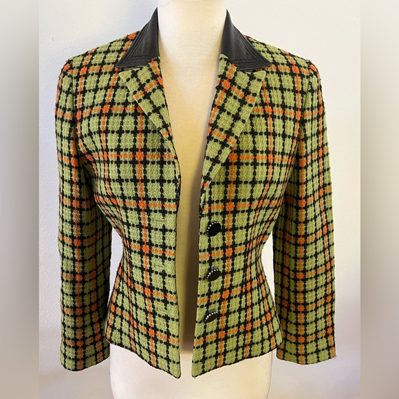 Vintage Jackets & Blazers - Vintage Plaid Blazer / Jacket with black Leather collar.  Green Plaid. Size 4/6